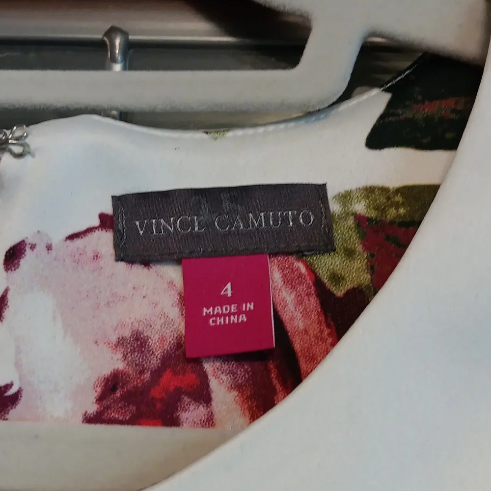 Blooming Roses Dress - Picture 3 of 6